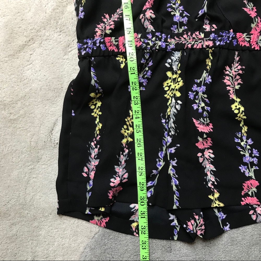 BCBGMAXAzria Floral Romper, NWT, Size XS - Picture 10 of 16